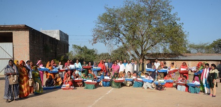 50 women from the SC community learn skills in aquarium fabrication, Ornamental Fishkeeping, and aquarium maintenance in ornamental fish Pathshala